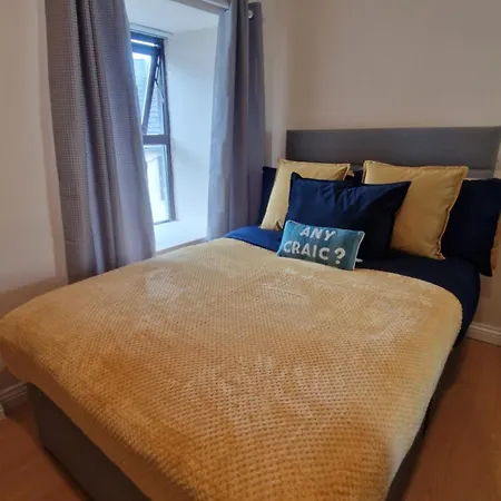Hostal The Woodquay Galway